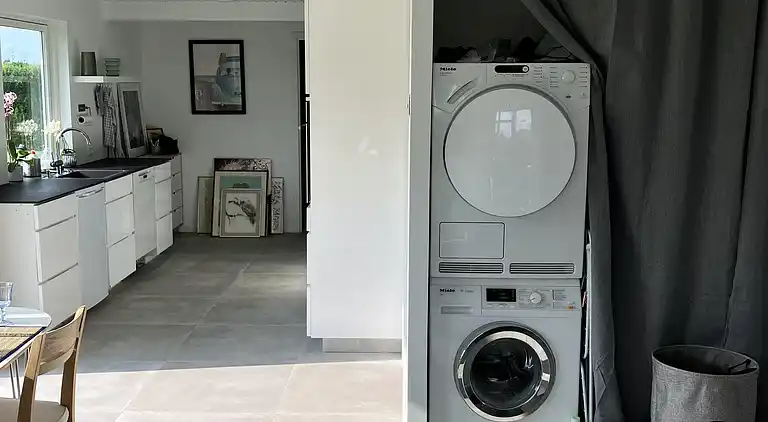  Neu renoviertes Haus mit 2 Bädern naturnah