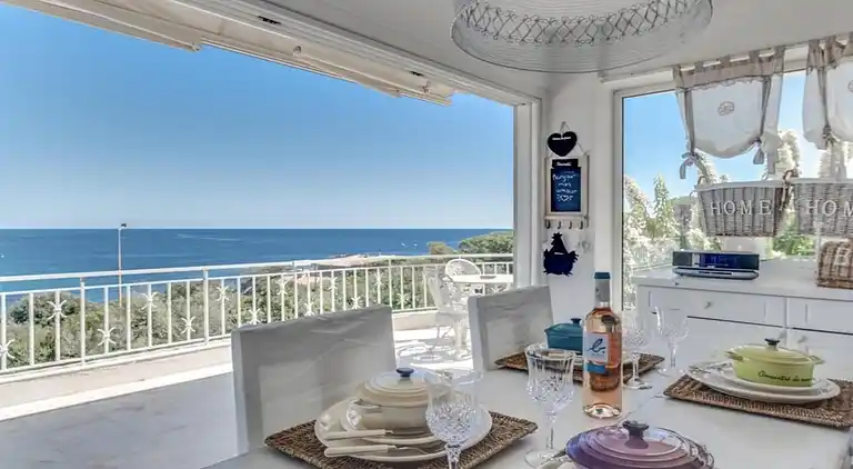 Apartment in Roquebrune-sur-Argens