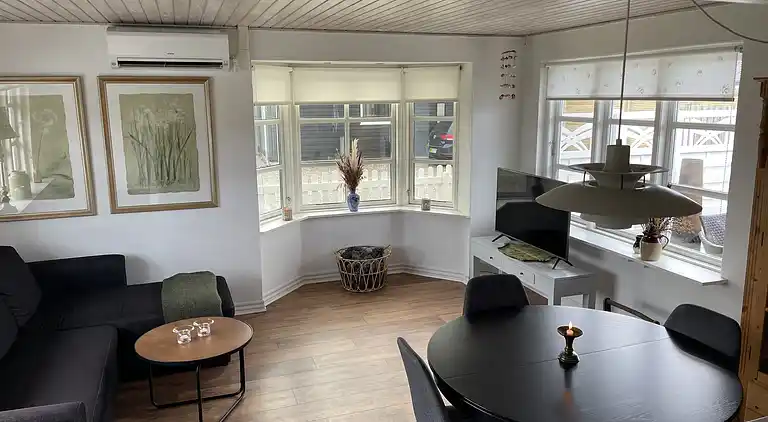 Dejligt feriehus kun 80  meter fra vandet