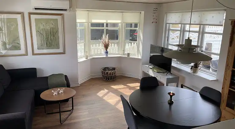 Dejligt feriehus kun 80  meter fra vandet