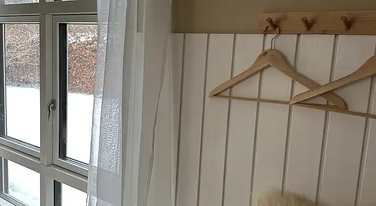 Stort sommerhus tæt på strand og natur