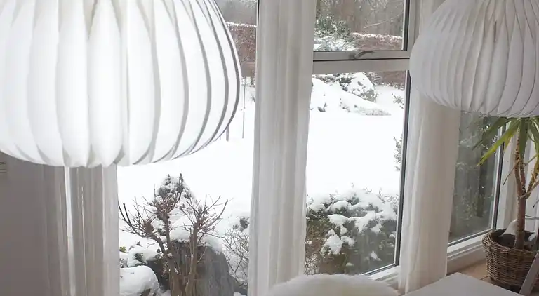 Stort sommerhus tæt på strand og natur