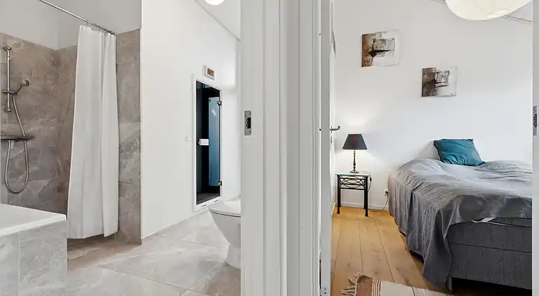 Nyt sommerhus tæt ved sandstrand