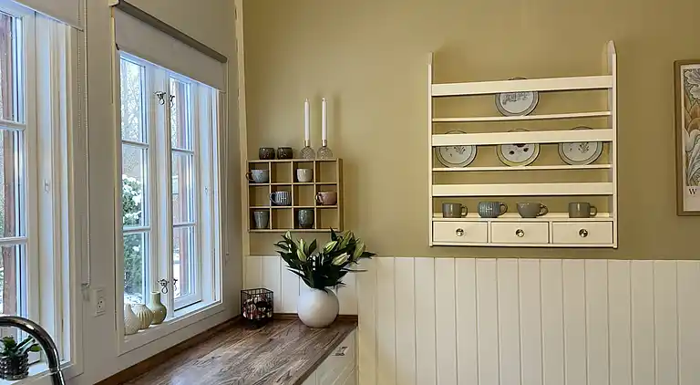 Stort sommerhus tæt på strand og natur