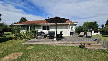 Lys og koselig hytte med spa og badstue