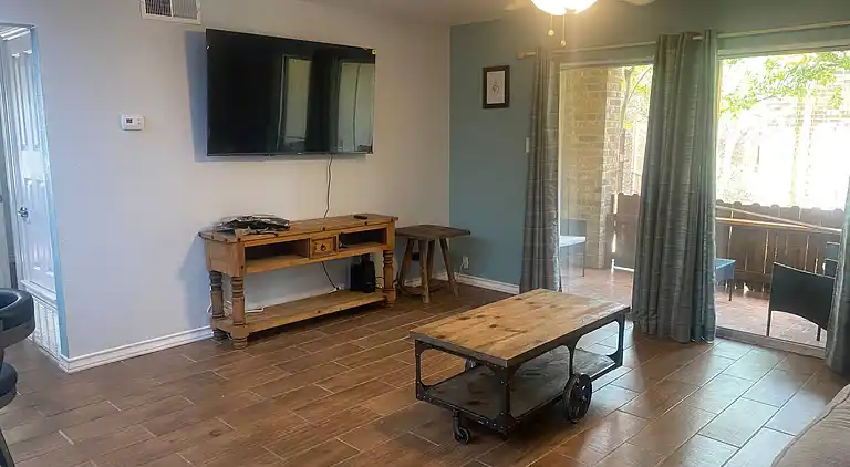 2 bedroom and 2 bathroom Condominium in Medical Center