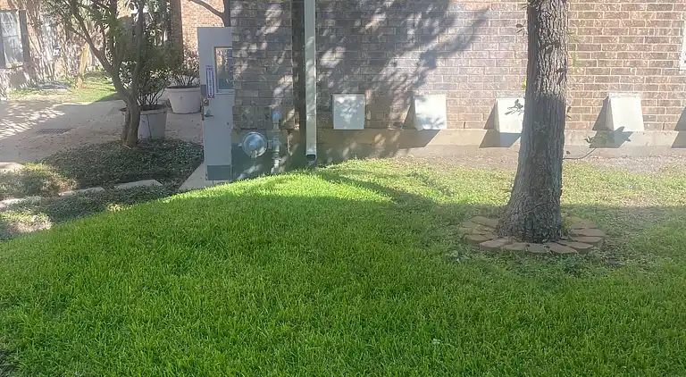 2 bedroom and 2 bathroom Condominium in Medical Center