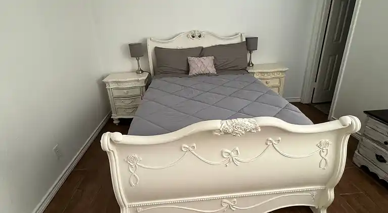 2 bedroom and 2 bathroom Condominium in Medical Center