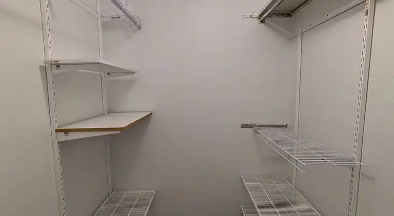 2 bedroom and 2 bathroom Condominium in Medical Center