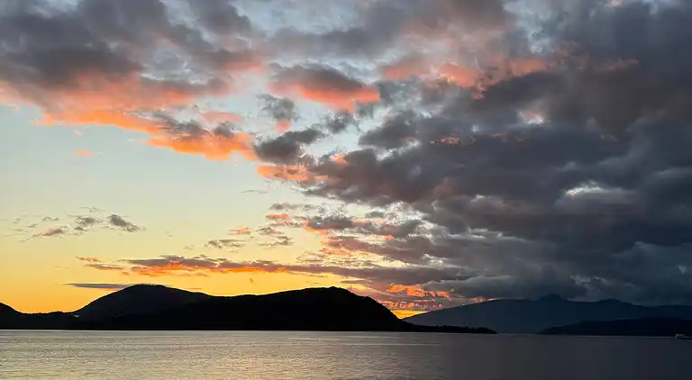 Hummingbird Ocean Front Villa