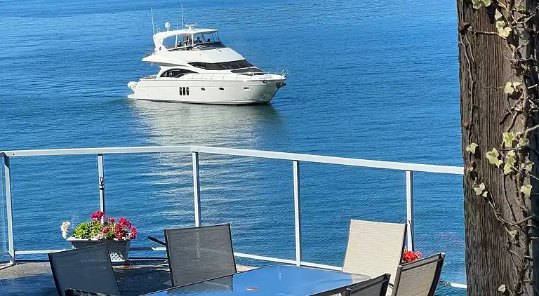 Hummingbird Ocean Front Villa