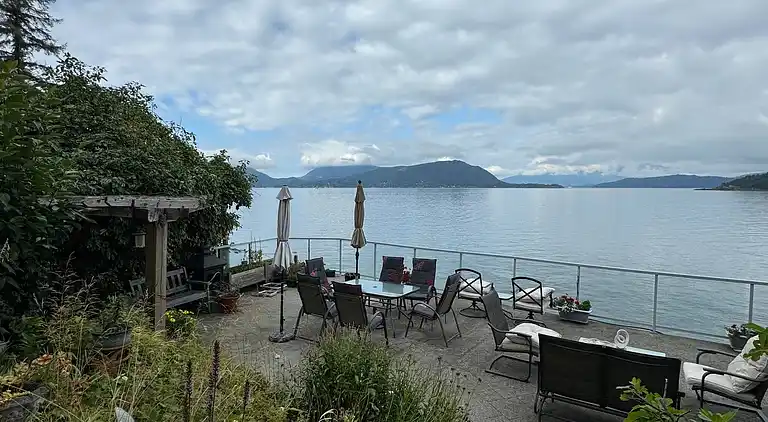 Hummingbird Ocean Front Villa