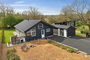 Elegant og stilfull feriebolig ved havet