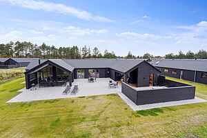 Luksus sommerhus til 20 pers. med pool