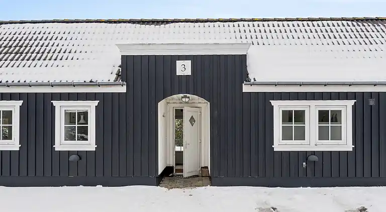 Lys og rummelig sommerhus nær Vejby Strand