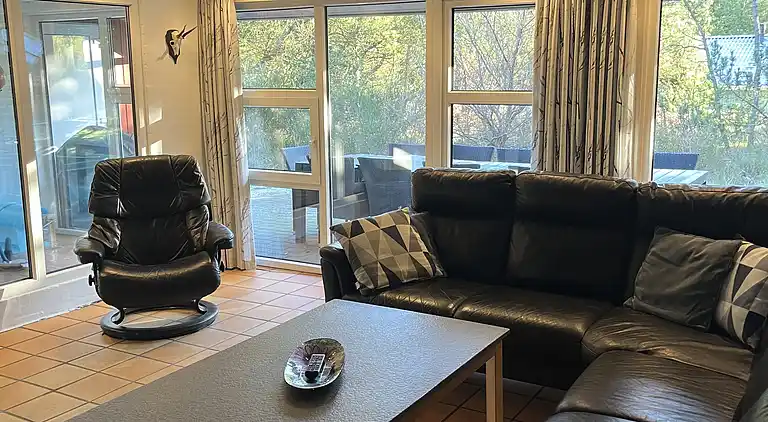 Dejligt poolhus nær Vesterhavet