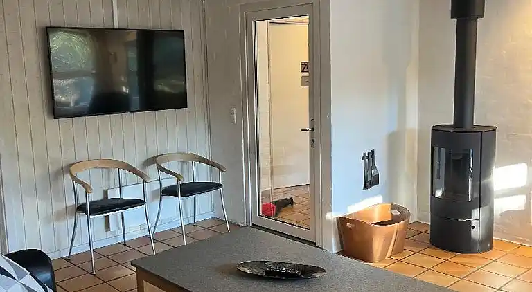 Dejligt poolhus nær Vesterhavet