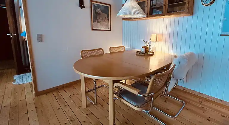 Charmerende og hyggeligt sommerhus