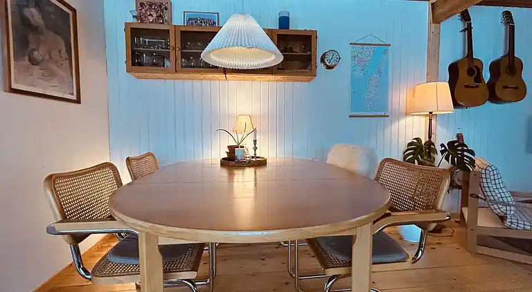 Charmerende og hyggeligt sommerhus