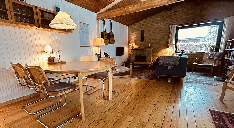 Charmerende og hyggeligt sommerhus