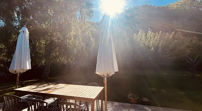 Charmerende og hyggeligt sommerhus