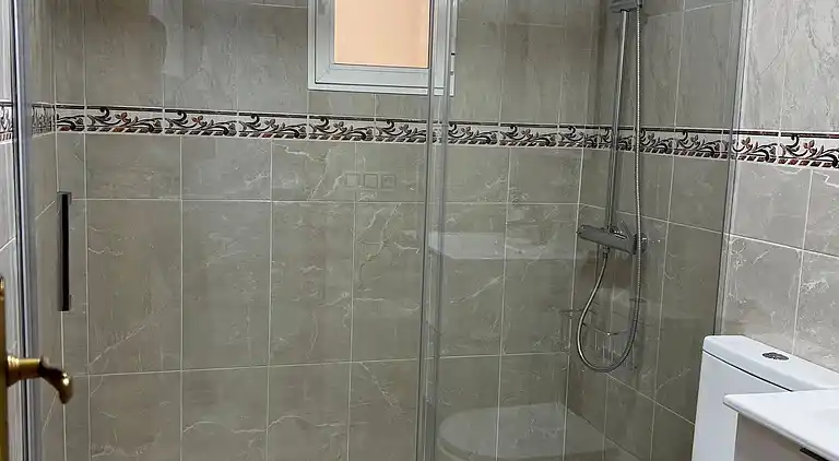 Torreviejar with garage and pool