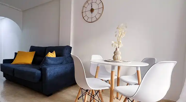 Torreviejar with garage and pool