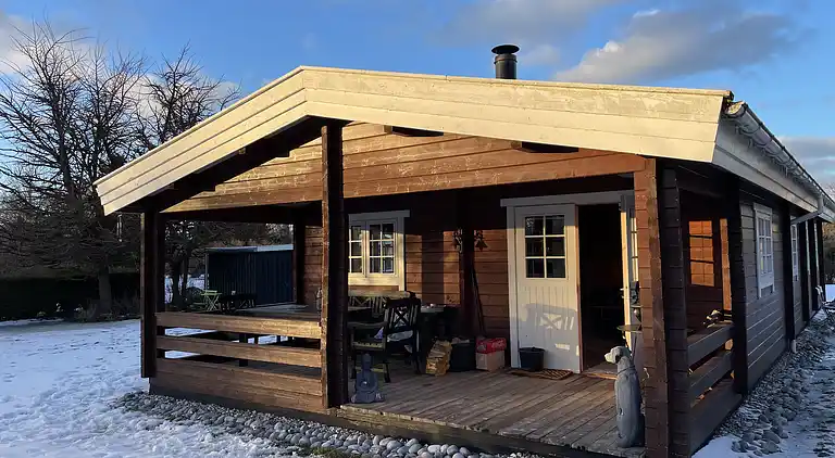Charmantes Blockhaus mit Sauna nahe Strand