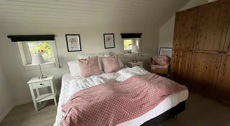 Dejligt feriehus -  350 mfra Høll Strand