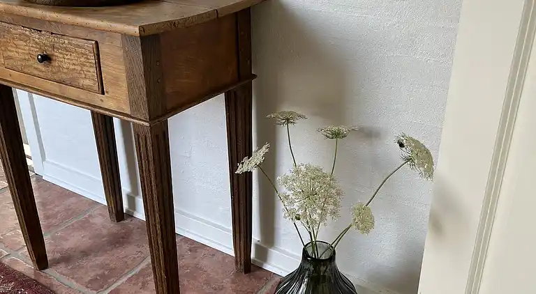 Dejligt feriehus -  350 mfra Høll Strand