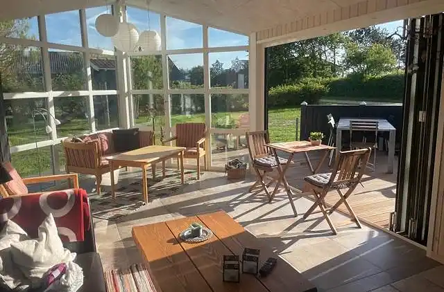 Geräumiges Ferienhaus nahe am Wasser