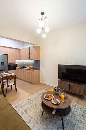 Serene Garden Apartment