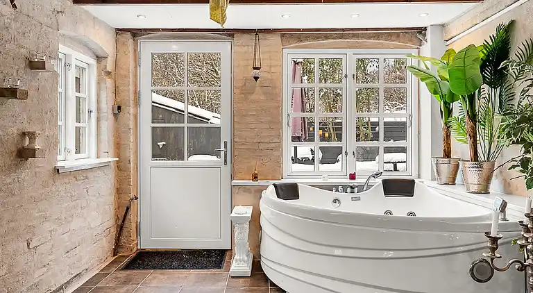 Stimmungsvolles Ferienhaus mit Spa und Garten