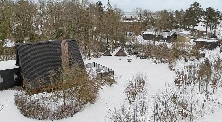 Sommerhus tæt på strand og Limfjorden