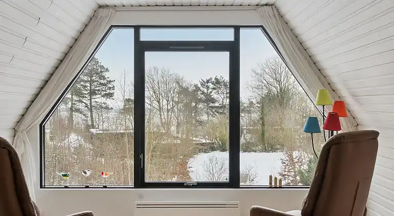 Sommerhus tæt på strand og Limfjorden