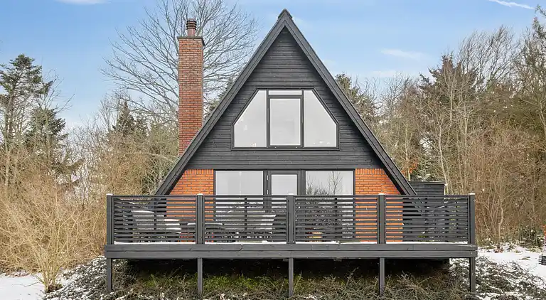 Sommerhus tæt på strand og Limfjorden