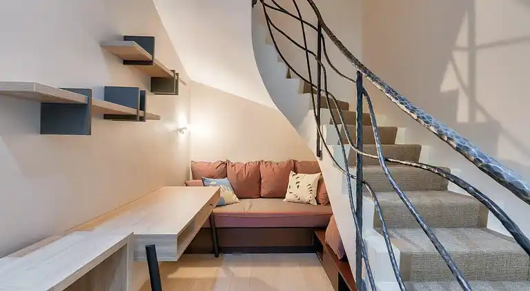 Prestigious 5BR Avenue Foch Home - Arc de Triomphe