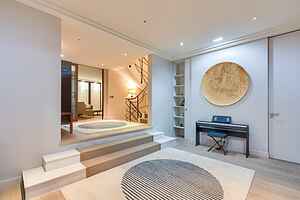 Prestigious 5BR Avenue Foch Home - Arc de Triomphe