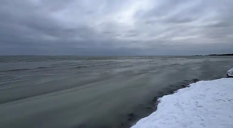 Ruhe, Natur, Schutz und Blick über den Fjord
