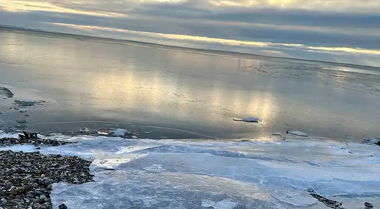 Ruhe, Natur, Schutz und Blick über den Fjord
