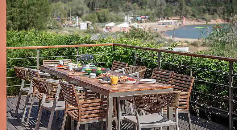 "The House By The Sea" beachfront villa with pool up 9 pers.