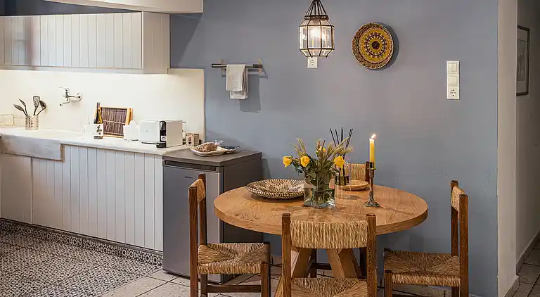 "The House By The Sea" beachfront villa with pool up 9 pers.