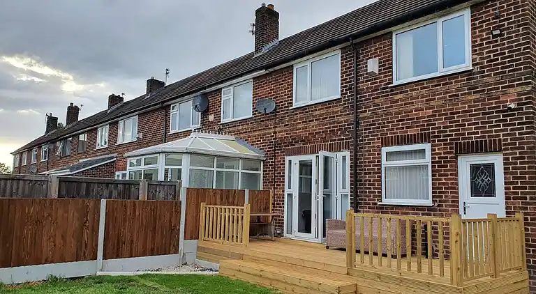 Geräumiges 3BR in Swinton - WLAN, Schreibtisch, Garten und