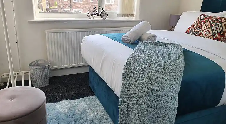 Geräumiges 3BR in Swinton - WLAN, Schreibtisch, Garten und