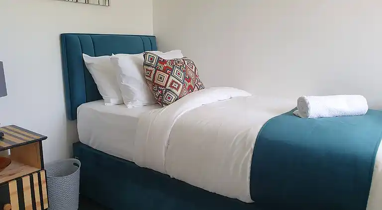 Geräumiges 3BR in Swinton - WLAN, Schreibtisch, Garten und