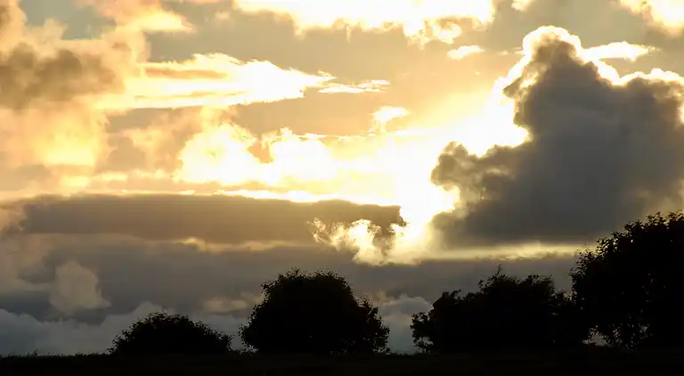 Hyggeligt sommerhus med havudsigt