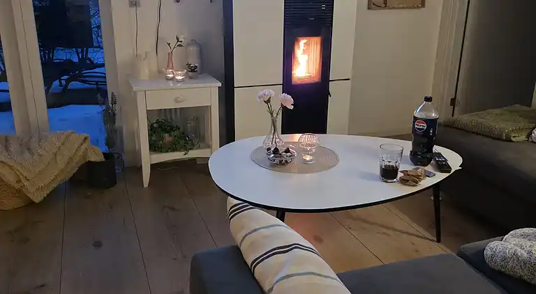 Schönes neues Ferienhaus mit aussen whirlpool
