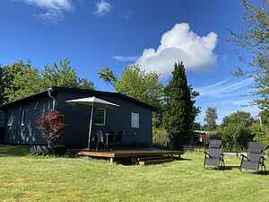 Hyggeligt feriehus kun 700 m fra vandet