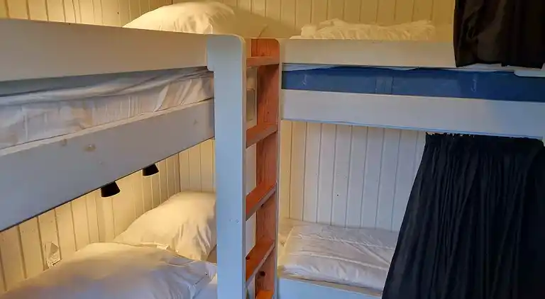 Hyggeligt sommerhus på Langeland – 300 m til hav