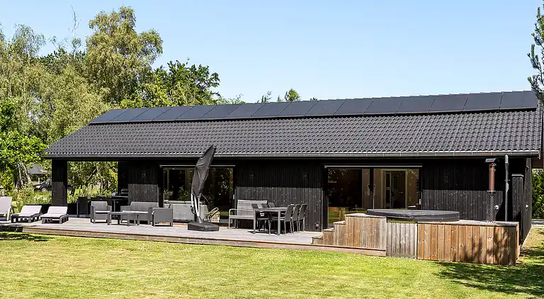 Neues, modernes Ferienhaus mit Hot Tub